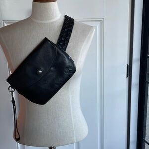 Patricia Nash Marini Belt Bag/Clutch Black Size is L/LX